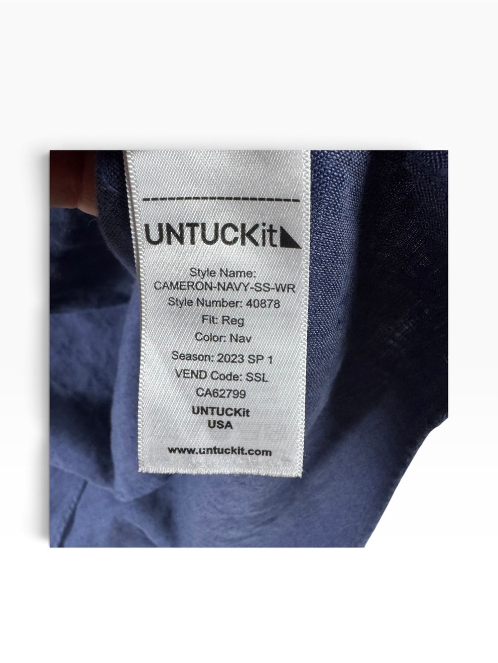 UNTUCKit Short-Sleeve Button Down Linen Shirt in Indigo Blue - Picture 4 of 8